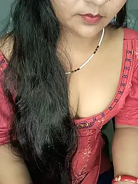 Snapshot of Rashmi_011 chatting on August 2, 3:27 am Rashmi 011 online show from August 2, 3:27 am