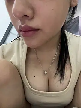 Snapshot of Titlelove chatting on November 1, 6:37 am Titlelove online show from November 1, 6:37 am