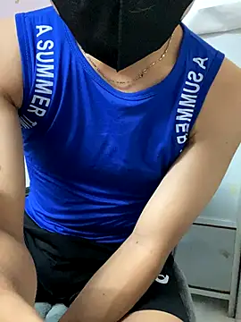 Snapshot of Boyshuaaa chatting on October 31, 8:04 am Boyshuaaa online show from October 31, 8:04 am