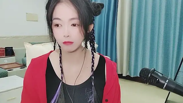 Snapshot of Q_Yumi chatting on October 22, 12:27 pm Q Yumi online show from October 22, 12:27 pm