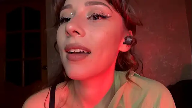 SophieDescoteaux online show from October 22, 9:03 pm