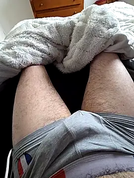 Snapshot of bi5050chaud chatting on December 5, 2:25 pm bi5050chaud online show from December 5, 2:25 pm