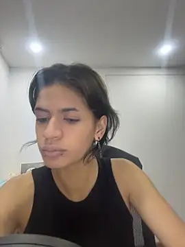 Snapshot of sukulaurens chatting on July 25, 6:00 am sukulaurens online show from July 25, 6:00 am