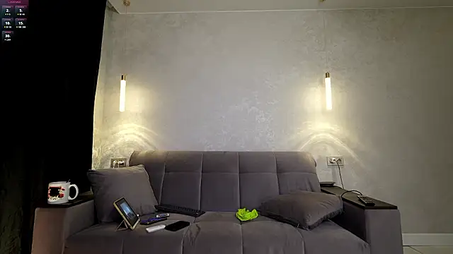 69littlebig69 online show from July 13, 4:43 pm