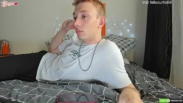 felixcurt69 online show from July 22, 10:07 am