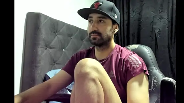 coolfriki online show from November 4, 6:56 am