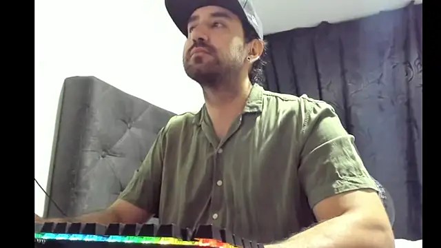 coolfriki online show from January 11, 1:54 am