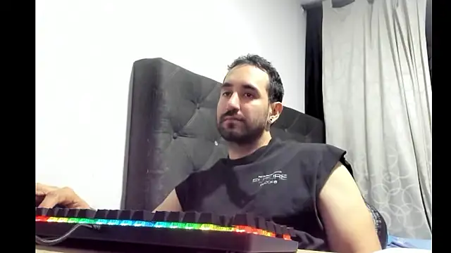 coolfriki online show from March 8, 2:04 am