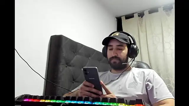 coolfriki online show from March 28, 8:08 pm