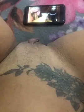 Snapshot of Milly96 chatting on February 7, 8:01 pm Milly96 online show from February 7, 8:01 pm