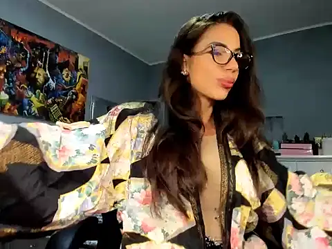 Alesyamuscledollxh online show from November 9, 7:23 pm