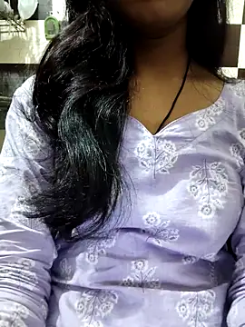 Snapshot of anjali2351 chatting on October 17, 11:18 pm anjali2351 online show from October 17, 11:18 pm