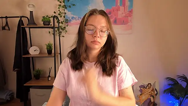 Nuura Moore online show from October 27, 12:47 am