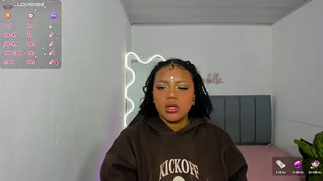 Snapshot of THIANA_TAY chatting on October 23, 2:33 am THIANA TAY online show from October 23, 2:33 am