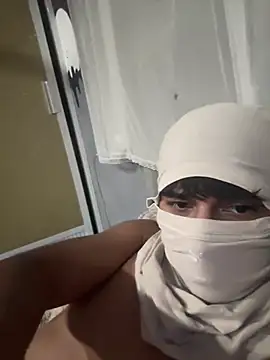 lain213 online show from February 21, 5:30 am