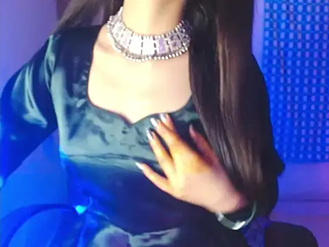 Snapshot of Roiseeee chatting on February 15, 5:37 am Roiseeee online show from February 15, 5:37 am