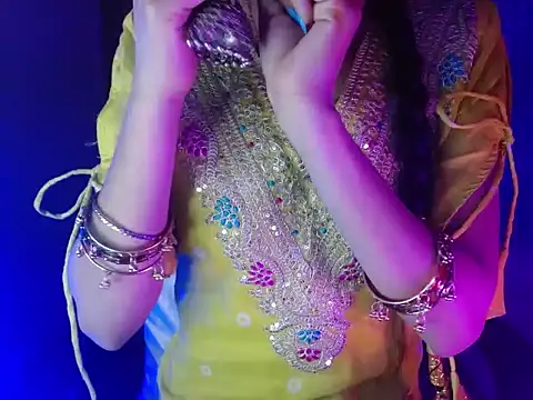 Snapshot of Roiseeee chatting on February 26, 4:55 am Roiseeee online show from February 26, 4:55 am