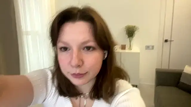 TamekiaSamii online show from December 3, 7:05 am