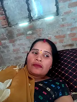 Snapshot of Nm_sanjna chatting on June 2, 5:42 am Nm sanjna online show from June 2, 5:42 am
