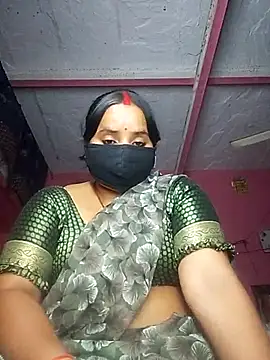 Snapshot of Cr_sonam chatting on April 6, 10:27 am Cr sonam online show from April 6, 10:27 am