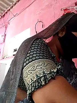 Snapshot of Cr_sonam chatting on May 8, 10:42 am Cr sonam online show from May 8, 10:42 am