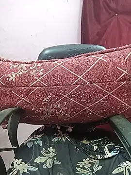 Snapshot of Your_Lali chatting on October 15, 12:38 pm Your Lali online show from October 15, 12:38 pm