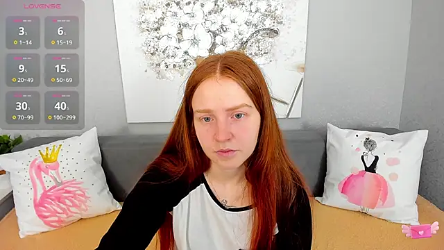 Evarey  online show from December 3, 6:32 am