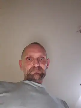 Snapshot of Remello1 chatting on October 24, 11:34 pm Remello1 online show from October 24, 11:34 pm