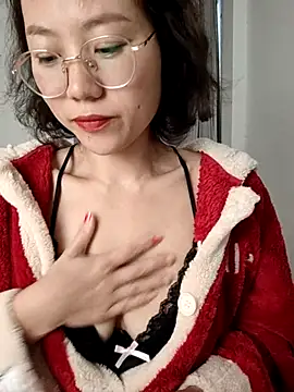 nini10052025 online show from November 21, 5:28 am