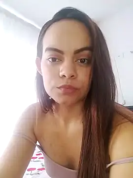 Snapshot of Mia_469 chatting on October 20, 7:58 pm Mia 469 online show from October 20, 7:58 pm