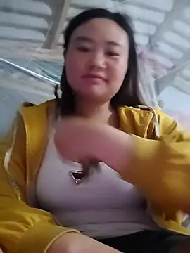 Snapshot of pi-pi-00 chatting on October 15, 2:50 pm pi-pi-00 online show from October 15, 2:50 pm