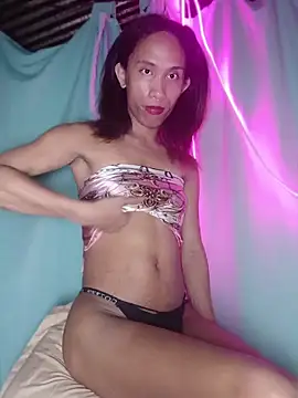 Snapshot of asian_queen31 chatting on June 4, 1:50 pm asian queen31 online show from June 4, 1:50 pm