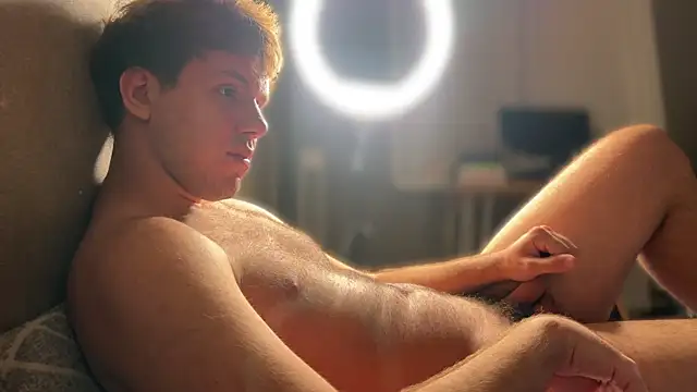 Snapshot of mynameischris chatting on October 7, 8:39 pm mynameischris online show from October 7, 8:39 pm