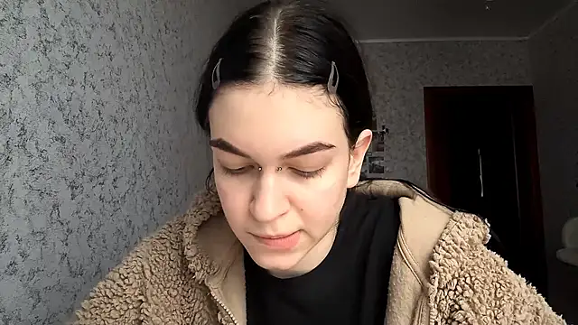 Wallazar cute online show from October 20, 1:11 pm