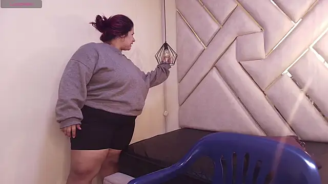 Snapshot of Addyy_02 chatting on November 25, 5:24 pm Addyy 02 online show from November 25, 5:24 pm