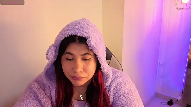 Snapshot of Addyy_02 chatting on November 29, 2:25 am Addyy 02 online show from November 29, 2:25 am