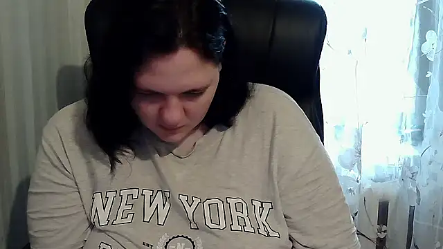 Snapshot of XLisaBlueXs_ chatting on October 13, 11:21 am XLisaBlueXs online show from October 13, 11:21 am