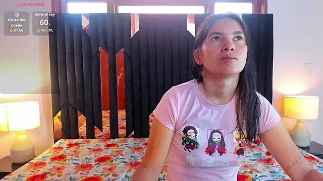 Sofy and Mia online show from November 26, 12:39 pm