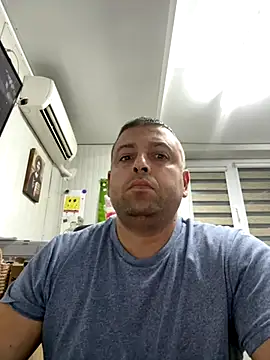 Snapshot of crazy88p chatting on October 13, 4:18 pm crazy88p online show from October 13, 4:18 pm