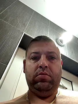 Snapshot of crazy88p chatting on November 2, 4:26 am crazy88p online show from November 2, 4:26 am