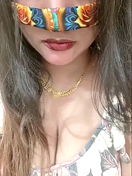 Beauty Queen Soniya online show from April 22, 2:40 pm