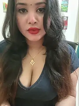 Snapshot of Beauty_Queen_Soniya chatting on July 29, 3:32 pm Beauty Queen Soniya online show from July 29, 3:32 pm