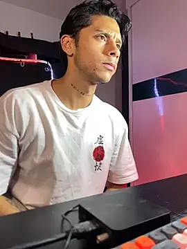 Snapshot of ErosDominant chatting on October 16, 6:14 am ErosDominant online show from October 16, 6:14 am