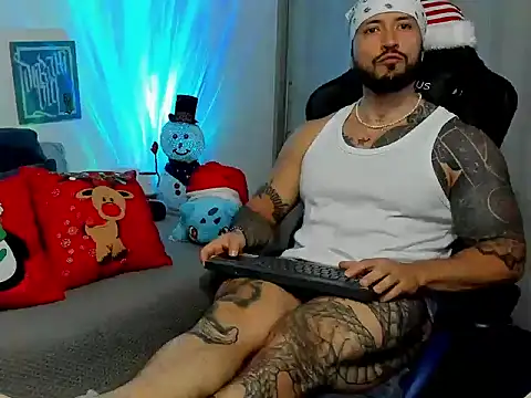 Dave-Max01 online show from December 2, 2:34 pm