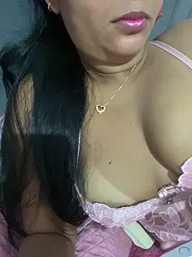 Snapshot of Brunamorenago chatting on May 3, 10:38 pm Brunamorenago online show from May 3, 10:38 pm