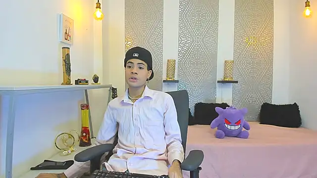 JacobBlackwell  online show from November 17, 7:19 pm