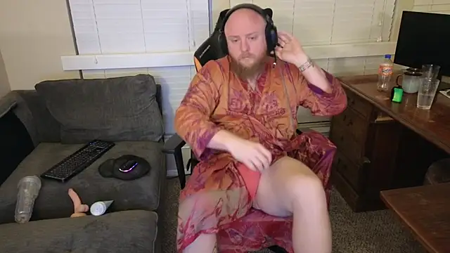 theballboy1 online show from April 21, 5:58 am