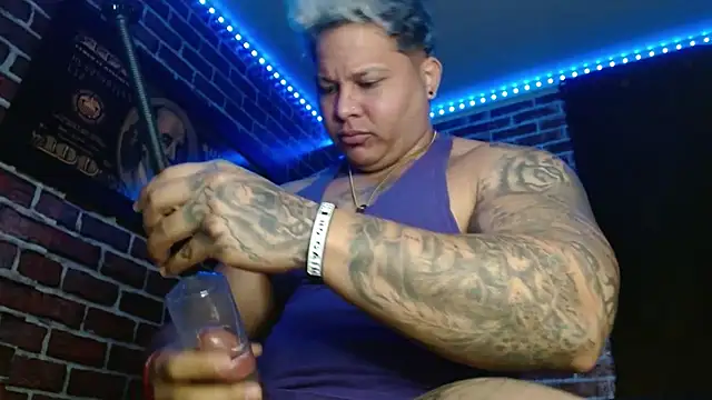 jordan bigcock  online show from November 3, 12:50 pm