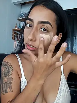 Snapshot of Queen_sofya chatting on October 22, 5:13 pm Queen sofya online show from October 22, 5:13 pm