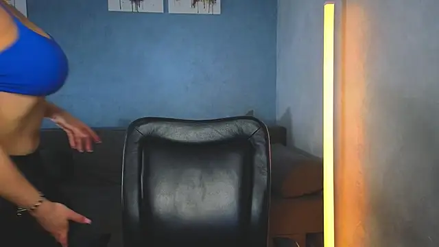 RebeccaEglitis online show from April 13, 4:34 pm